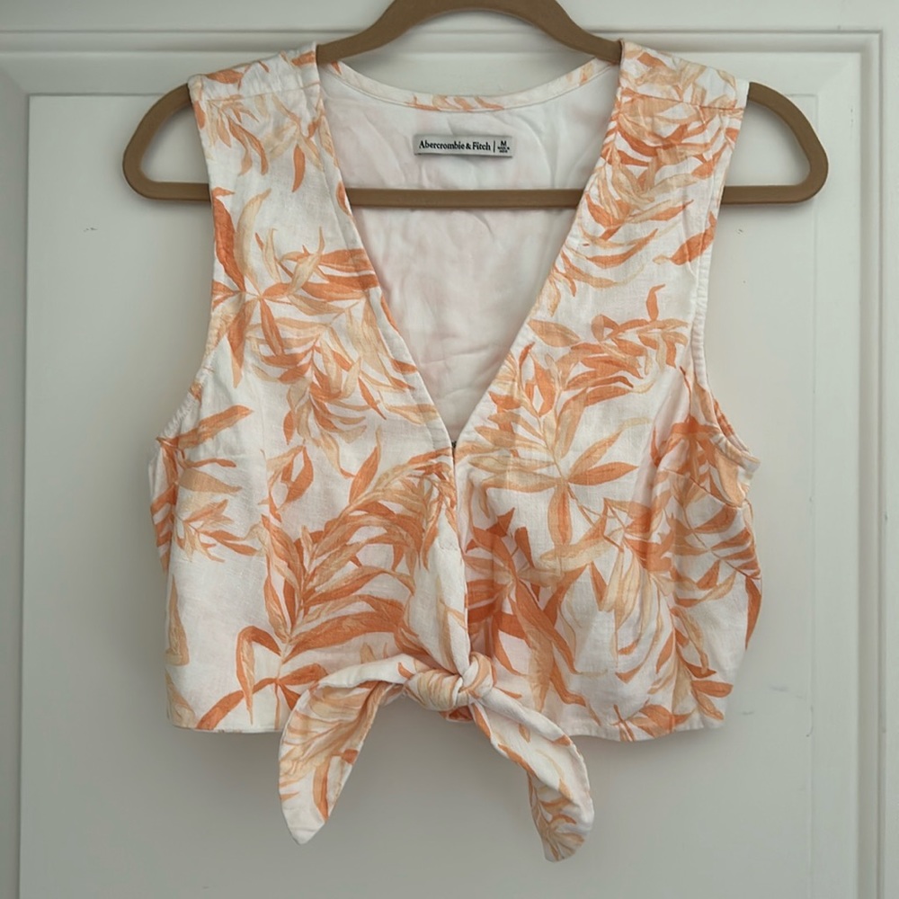 Abercrombie & Fitch tie front crop top in floral print